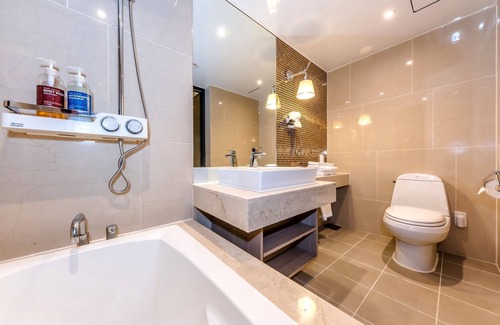 Seogwipo City Hotel | The First70 Hotel