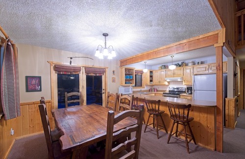 Red River Cabin | The Fishin' Hole In Valley Of The Pines Red River