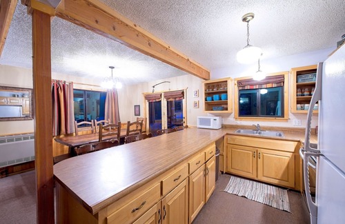 Red River Cabin | The Fishin' Hole In Valley Of The Pines Red River
