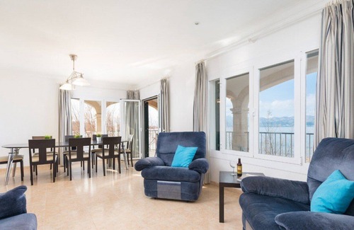 Marina Manresa House | The flat is located on the first floor of a villa.