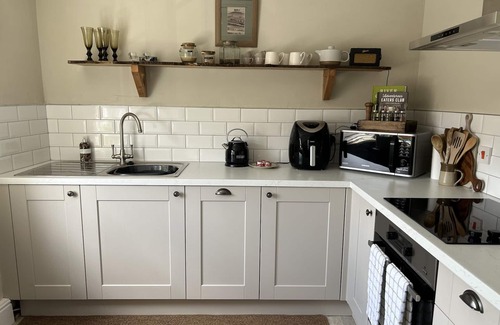 Bridport Apartment | THE FLAT Luxurious apartment in central Bridport