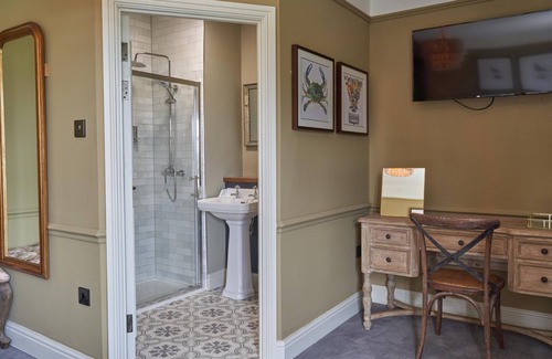 Twyning Hotel | The Fleet