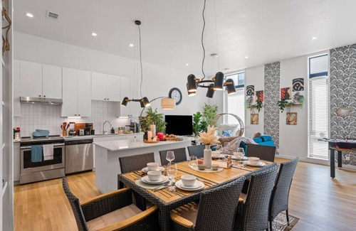 Fort Worth House | The Folium: 3BD In the Heart of Magnolia & Homey!