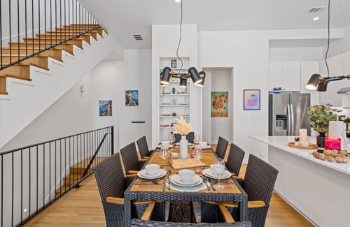 Fort Worth House | The Folium: 3BD In the Heart of Magnolia & Homey!