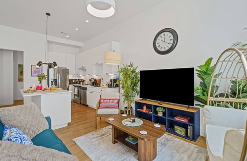 Fort Worth House | The Folium: 3BD In the Heart of Magnolia & Homey!