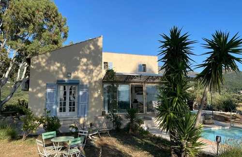 Oletta Villa | THE Fool ON THE Hill