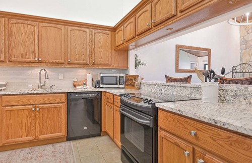 Biggar Condo | The Forest Top Floor condo with Lake and Golf Course View!