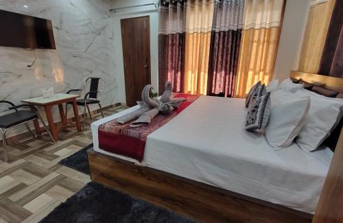 Kumarhatti Apartment | The Forever Retreat !