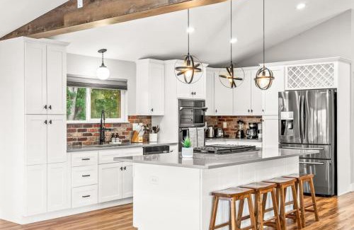 Westminster House | The Foundry House Eclectic 5BR Family Retreat