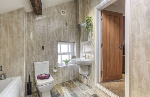 Bonsall Bed & Breakfast | The Fountain Tea Rooms B&B