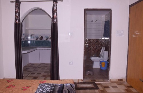 Kaul House | The Fountain View HomeStay