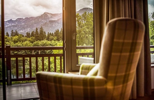 Bad Reichenhall Apartment | The four with south-facing balcony 48 sqm for 1-2 persons - Apartment at the Gablerhof