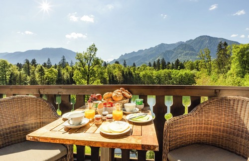Bad Reichenhall Apartment | The four with south-facing balcony 48 sqm for 1-2 persons - Apartment at the Gablerhof