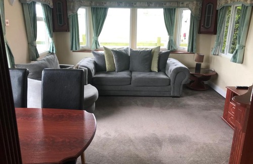 Saltburn-by-the-Sea Apartment | The Fox Inn, Roxby, Static Caravan