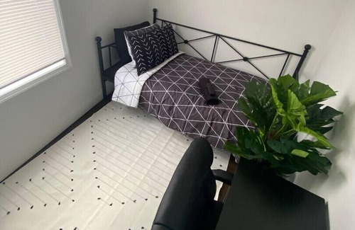 West Philadelphia House | The Freda: Modern Townhome near Hospitals and Universities