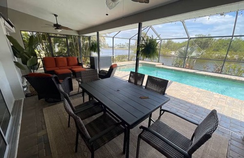 Port Charlotte House | The Funky Chicken Lakefront & Heated Pool