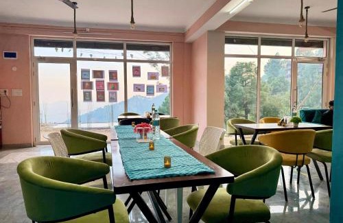 Kasauli Apartment | The future home by BawaStay,s