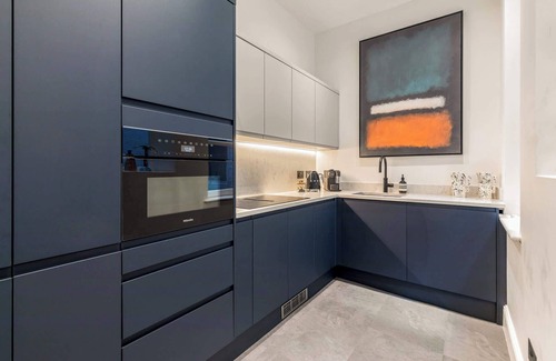 Campden Apartment | The Gallery - Exquisite Apartment, Kensington