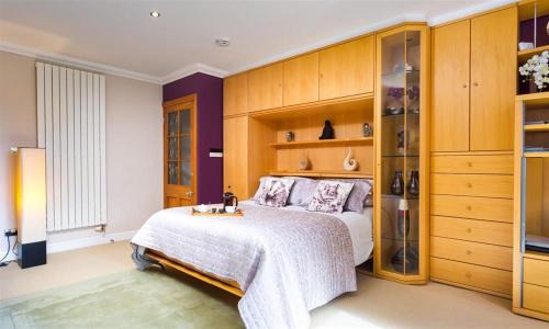 Windermere House | The Gallery