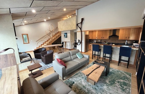 Portuguese Cove House | The Gallery/Spa House in picturesque Oceanside community