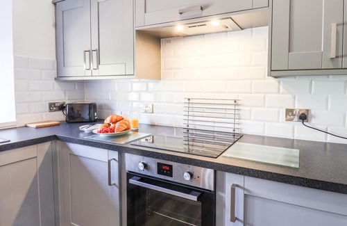 Carlton-in-Cleveland Cottage | THE GARDEN HOUSE, family friendly, with a garden in Hutton Rudby