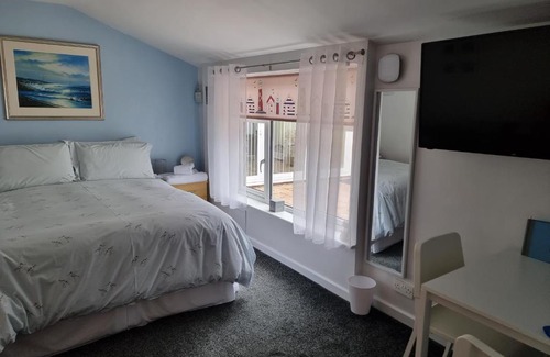 Holt Apartment | The Garden Suite Holt