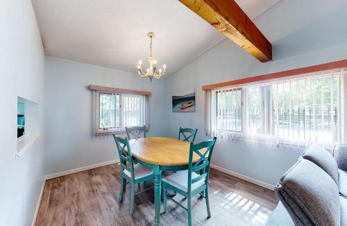 Wasaga Beach House | The Gardenhouse Cottage One