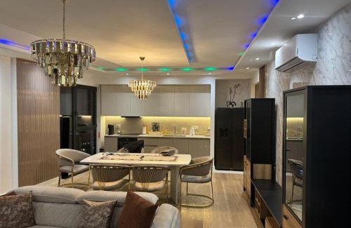 Savski Venac Apartment | THE GATES 1503