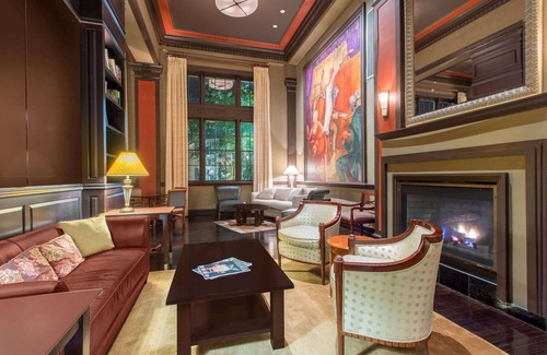 Old Town Winchester Hotel | The George Washington Hotel, A Wyndham Grand Hotel