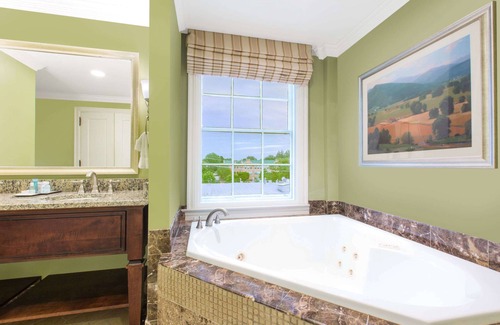 Old Town Winchester Hotel | The George Washington Hotel, A Wyndham Grand Hotel