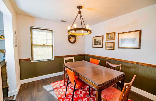 Mount Washington Apartment | The George Washington on Mt Washington