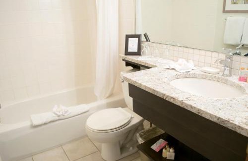 Canmore Hotel | The Georgetown Inn