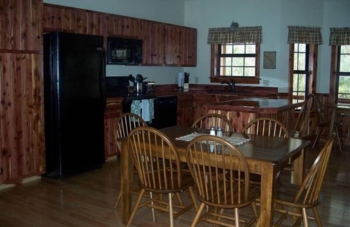 Calico Rock Cabin | The Get Away Cabin (Cabin 2)