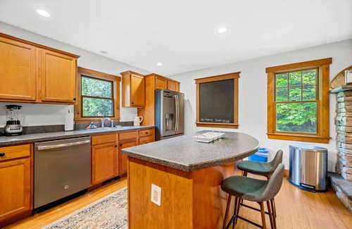 Pittsfield House | The Getaway 4 Bedroom Home