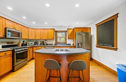 Pittsfield House | The Getaway 4 Bedroom Home
