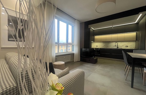 Bergamo Apartment | The Glam Center Luxury Apartments