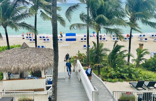 Sunny Isles Beach Condo | The Gloria on the Beach! 1BR/1BA Beachfront Condo!