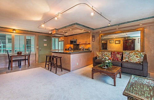 Diamond Head - Kapahulu - St. Louis Condo | The Gold Coast of Waikiki