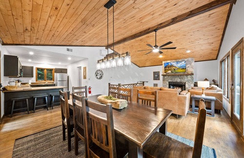 Beech Mountain House | The Golden Retreat - Beech Mountain, pet friendly, firepit