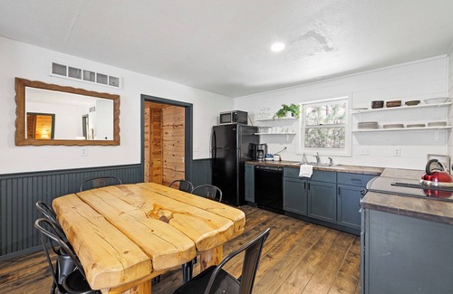 Keystone Cabin | The Golden Slipper Cabin
