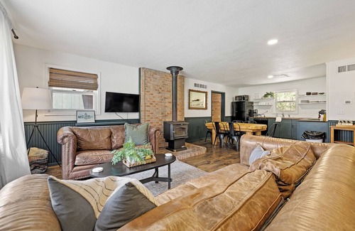 Keystone Cabin | The Golden Slipper Cabin