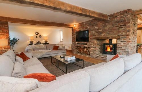 Knutsford House | The Granary