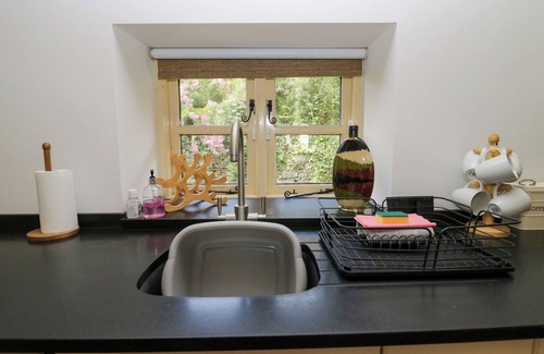 Ambleside Cottage | THE GRANARY, pet friendly, with a garden in Hawkshead