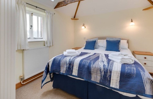 Saxmundham House | The Granary - Three Bedroom House, Sleeps 5