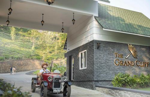 Devikolam Resort | The Grand Cliff Resort Munnar