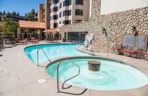 Crested Butte Hotel | The Grand Lodge Hotel and Suites