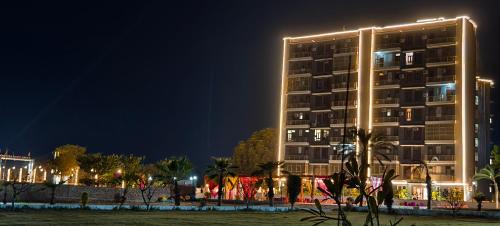 Vrindavan Hotel | The Grand ND Resort- Kanha Tulsi Heights Behind Prem Mandir