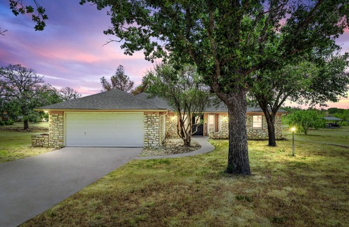 Buchanan Dam House | The Grand Palapa at Blue Sky