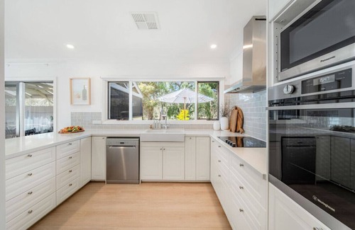 McLaren Vale House | The Grape Escape~ Location & style on Shiraz Trail