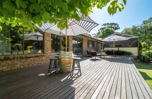 McLaren Vale House | The Grape Escape Location and style on Shiraz Trail